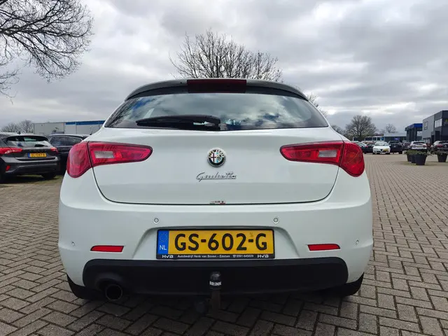 Alfa Romeo Giulietta 1.4 T Distinctive 2012 Benzine 4