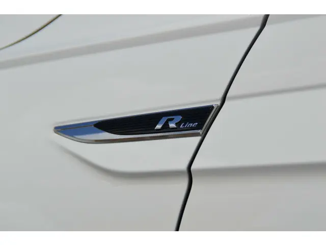 Volkswagen Polo 1.0 TSI Highline Business R 2021 Benzine 40