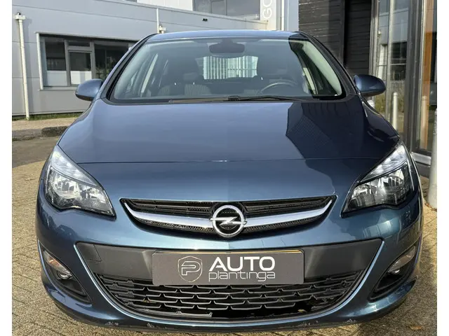 Opel Astra 1.4 Blitz 2014 Benzine 3