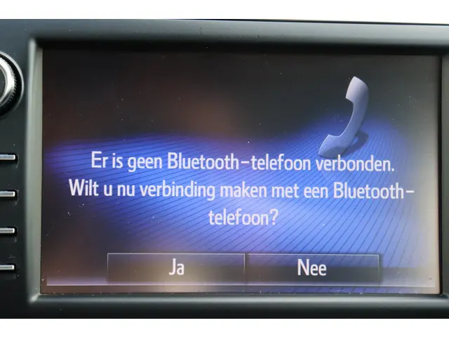 Toyota Yaris 1.5 Hybrid Dynamic, 2017 Hybride Benzine 10