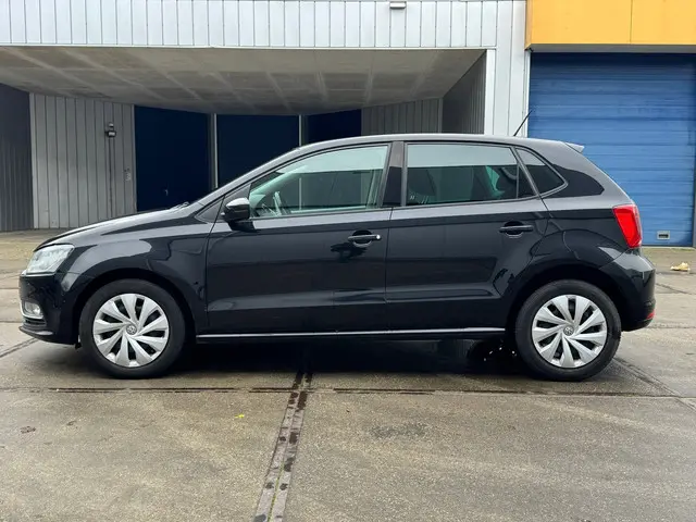 Volkswagen Polo 2