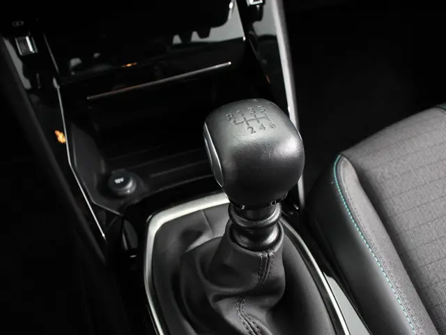 Peugeot 208 1.2 PureTech Allure Pack 2023 Benzine 21