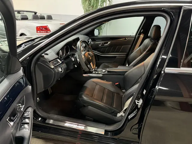 Mercedes-Benz E-Klasse AMG 63 S 4MATIC 2013 Benzine 6