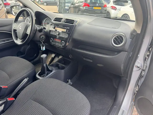 Mitsubishi Space Star 1.0 Bright NAP / AIRCO 2015 Benzine 14