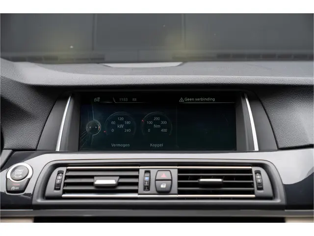 BMW 5 Serie 528i High Executive | 2013 Benzine 26