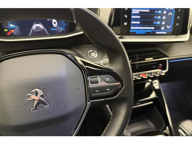 Peugeot 2008 1.2 PureTech 130pk GT-Line 2020 Benzine 28