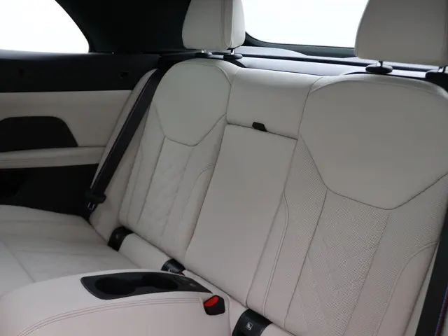 BMW 4 Serie 420i Cabrio 2025 Benzine 24