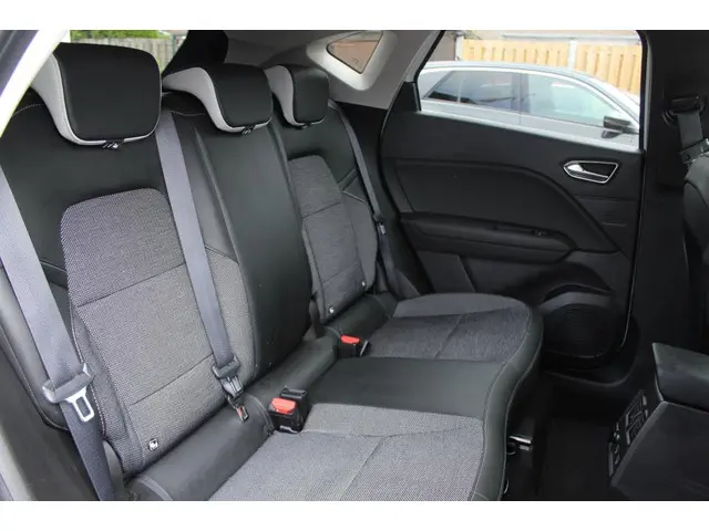 Renault Captur 1.0 TCe 100 Intens 2020 Benzine 10