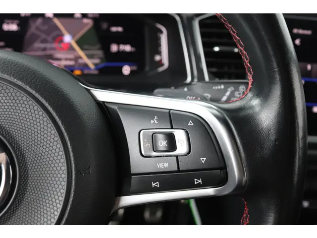 Volkswagen T-Roc 1.5 TSI Sport 2020 Benzine 32