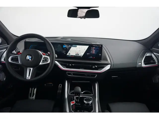 BMW XM 50e 2025 Hybride Benzine 9