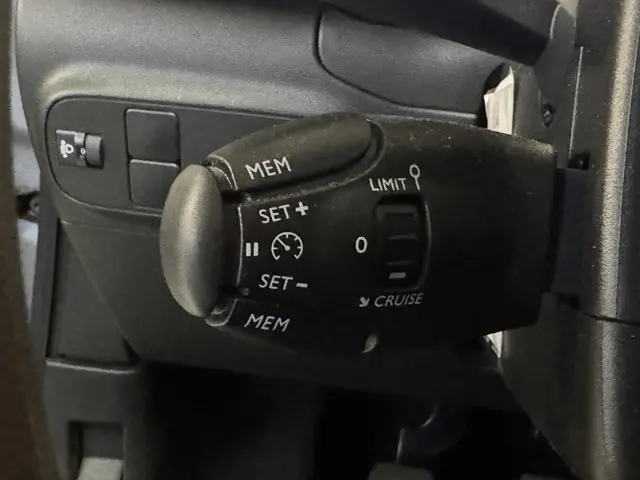 Citroën C3 1.2 PT Feel 2021 Benzine 12