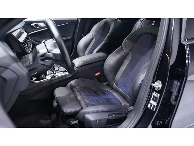 BMW 1 Serie 118i M Sport 2021 Benzine 42