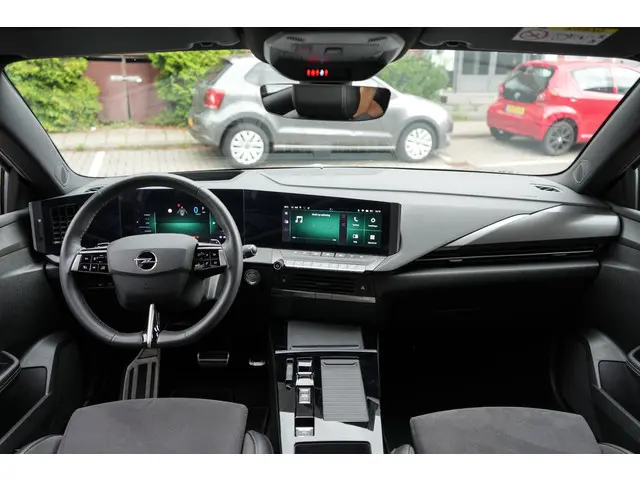 Opel Astra 1.6 Turbo Hybrid Ultimate 2022 Hybride Benzine 9