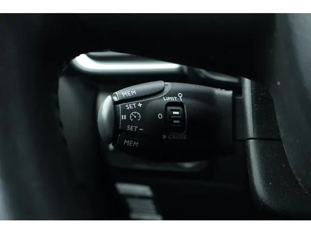 Citroën C3 1.2 PureTech S&S Shine / Camera 2017 Benzine 28