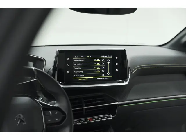 Peugeot 208 PureTech 100 GT 2023 Benzine 53