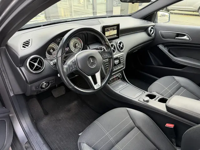 Mercedes-Benz A-Klasse 180 Ambition 2014 Benzine 25