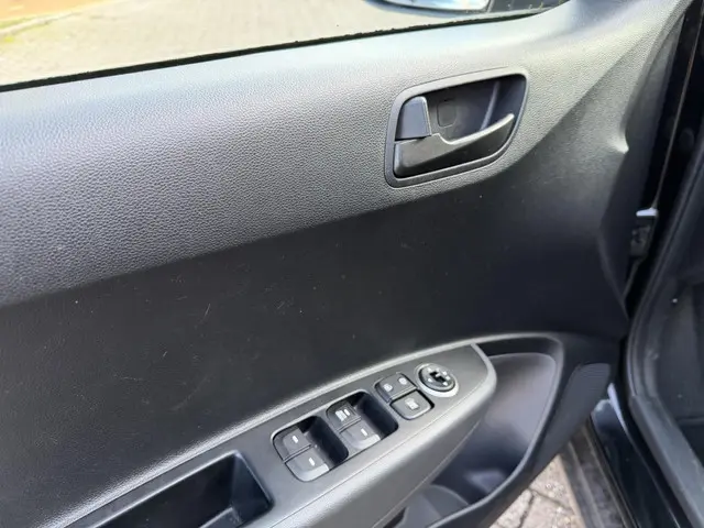 Hyundai i10 1.0i Comfort 2018 Benzine 9