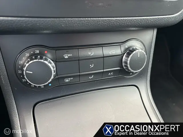 Mercedes-Benz B-Klasse 180 Prestige 2013 Benzine 27