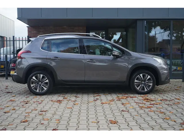 Peugeot 2008 1.2 PureTech Allure 2016 Benzine 33