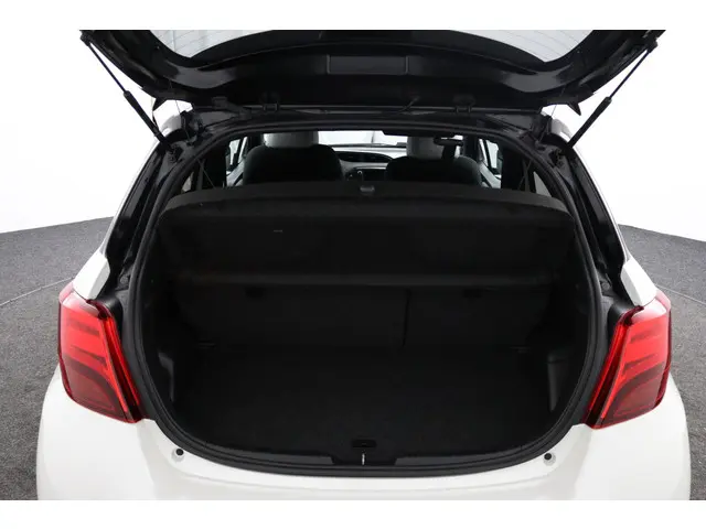 Toyota Yaris 1.5 Hybrid Dynamic 2016 Hybride Benzine 23