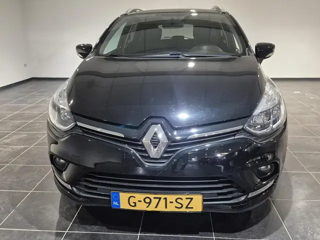 Renault Clio Estate TCe 90PK Limited 2019 Benzine 16