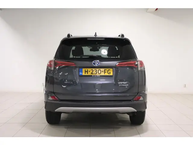 Toyota RAV4 2.5 Hybrid Energy, NAVI, 2019 Hybride Benzine 4