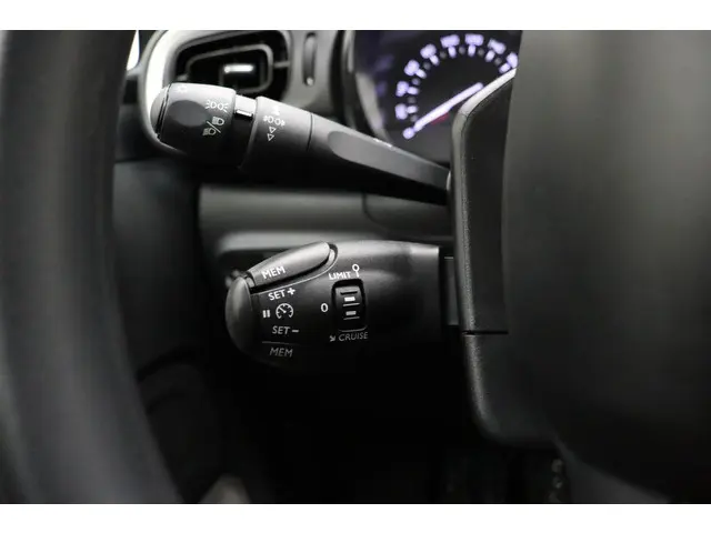 Citroën C3 1.2 PureTech S&S Feel Edition 2019 Benzine 23
