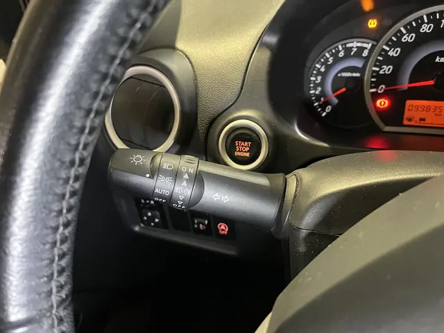 Mitsubishi Space Star 1.0 Intense 2015 Benzine 17