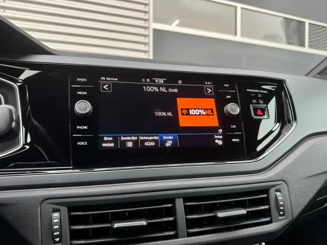 Volkswagen Taigo 1.0 TSI R-Line 2025 Benzine 27