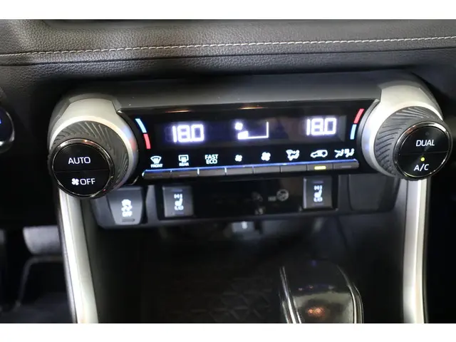 Toyota RAV4 2.5 Hybrid AWD Style 2020 Hybride Benzine 16