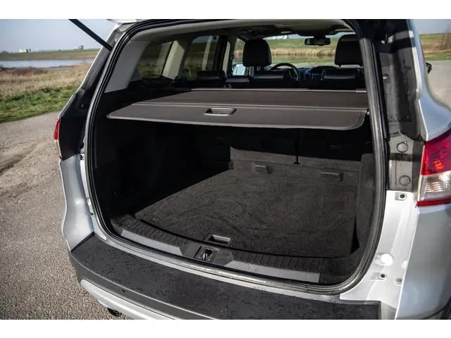 Ford Kuga 1.6 Titanium 2013 Benzine 14