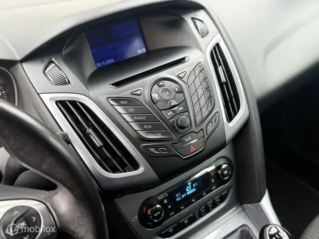 Ford Focus Wagon 1.6 EcoBoost Titanium 2012 Benzine 12