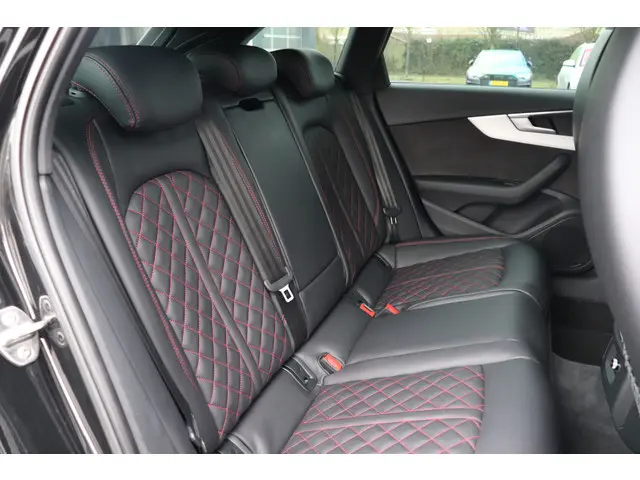 Audi S4 3.0 TFSI Quattro 2017 Benzine 32