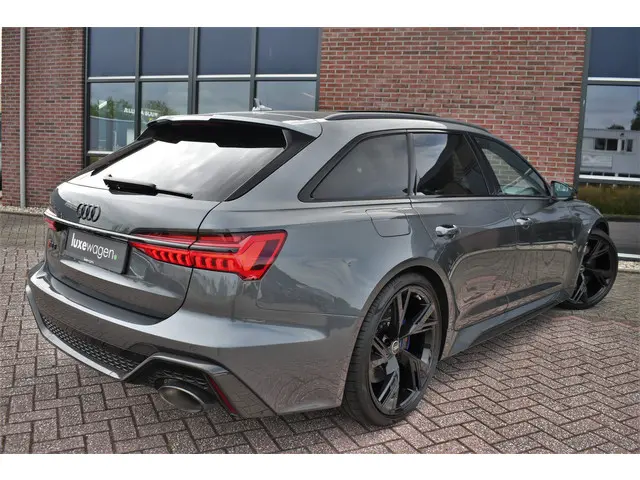 Audi RS6 Avant 4.0 TFSI quattro 2022 Benzine 103