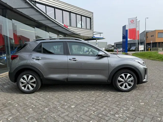Kia Stonic 1.0 T-GDi MHEV DynamicLine 2025 Benzine 6