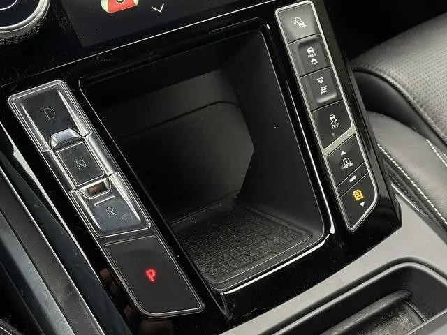 Jaguar I-PACE Aut. EV400 4WD HSE 90kWh 2018 Elektrisch 37