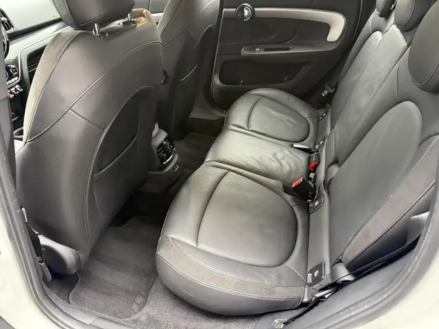 MINI Countryman 1.5 Cooper Classic 2023 Benzine 24