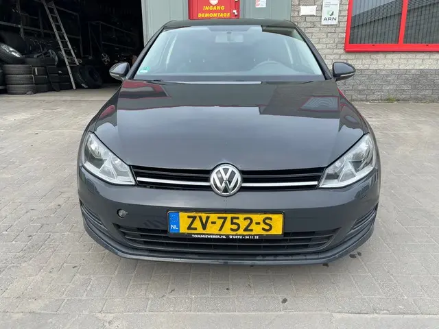 Volkswagen Golf 2