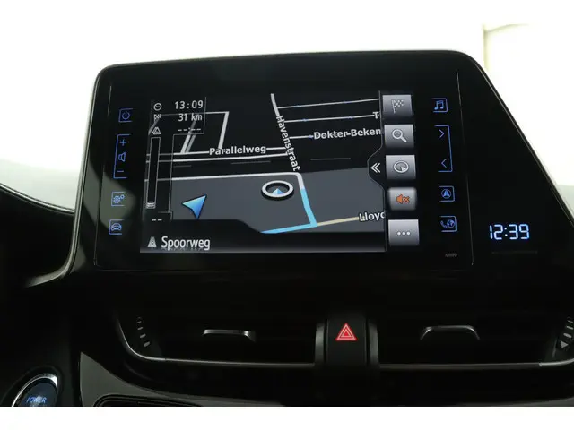 Toyota C-HR 1.8 Hybrid Dynamic 2019 Hybride Benzine 28