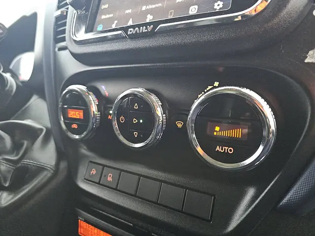 Iveco Daily 50C18 2020 Diesel 10