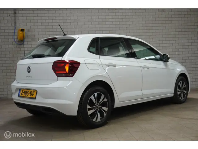 Volkswagen Polo 1.0 TSI Comfortline 2021 Benzine 4