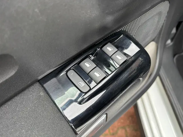 Citroën C3 1.2 PureTech S&S Shine 2017 Benzine 19