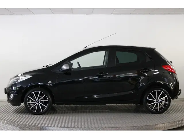 Mazda 2 1.3 Silver Edition 2015 Benzine 8