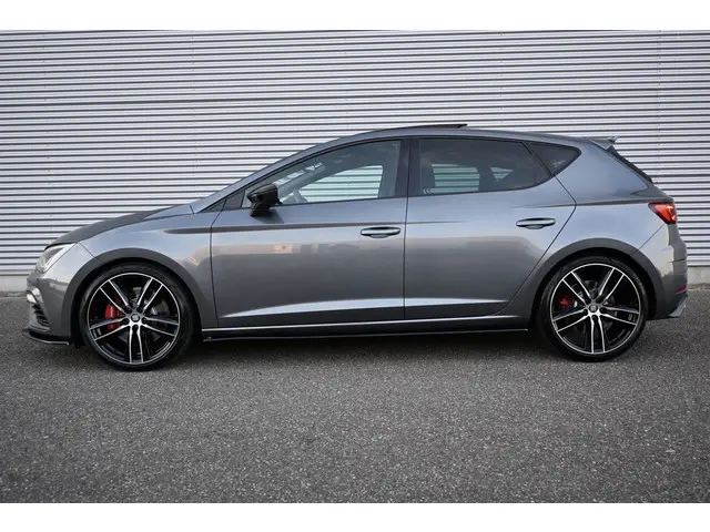 SEAT Leon 2.0 TSI CUPRA 300 2018 Benzine 2