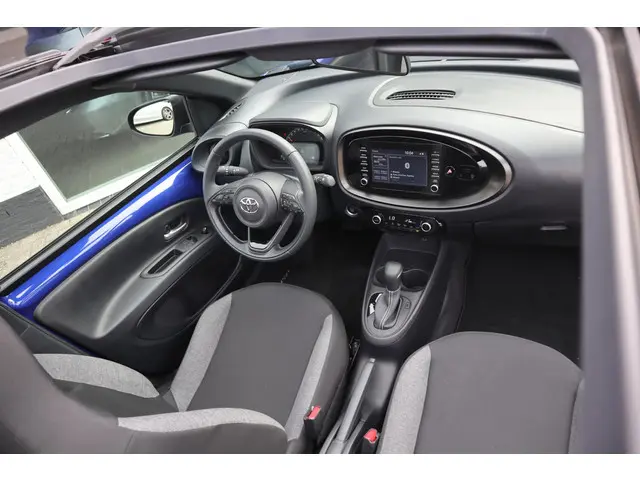 Toyota Aygo X 1.0 VVT-i AIR PLAY AUTOMAAT 2024 Benzine 17