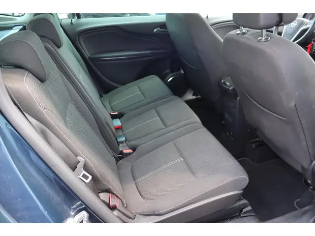 Opel Zafira Tourer 1.4 Cosmo 2012 Benzine 15