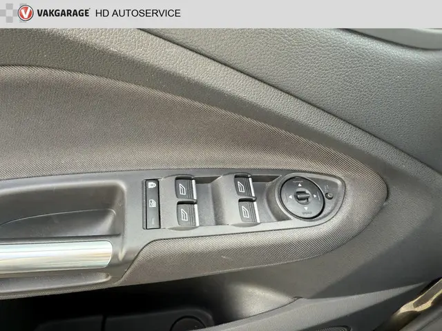 Ford Grand C-Max 1.0 Titanium 2015 Benzine 15