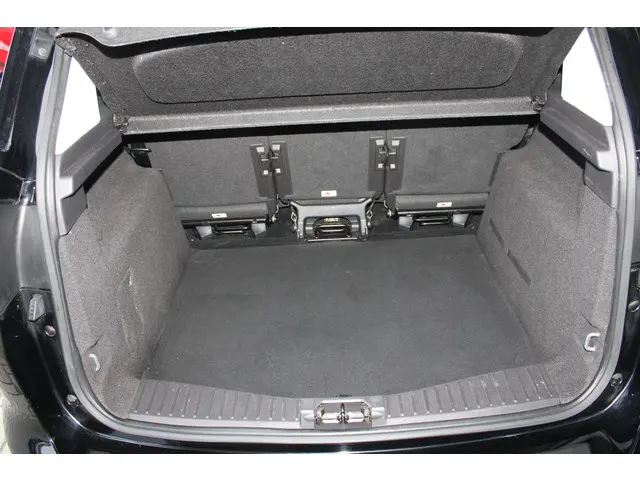 Ford C-MAX 1.0 Titanium 2018 Benzine 15