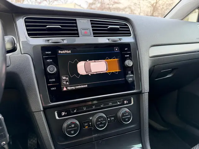 Volkswagen Golf 1.0 TSI Highline 2019 Benzine 11