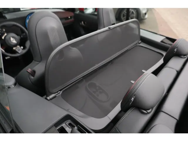 MINI Cabrio 2.0 JCW 2025 Benzine 11